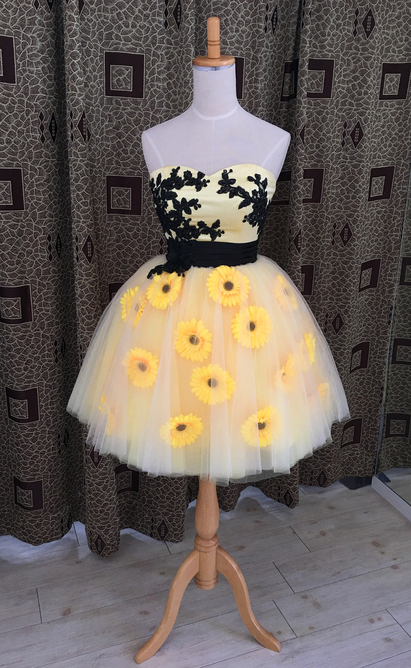 ヒマワリ黄色いミニドレスを制作しました。｜オーダーメイドドレスの 